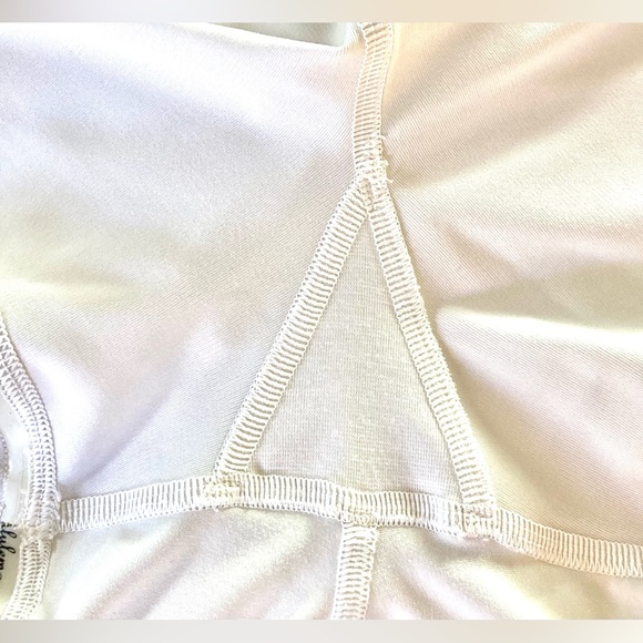 Lululemon Mid-rise Pace Rival Skirt, size 10, white - Picture 12 of 16